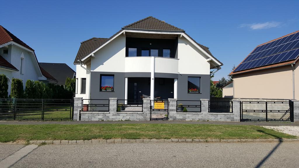 Honfoglalas Apartment Bük Exterior foto